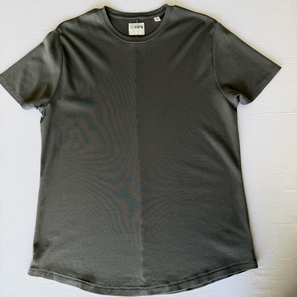 Cuts Clothing Men's L Crew Neck T-Shirt — Olive Green